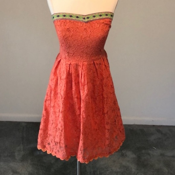 💫3 for $15/🌟5 for $20 Flying Tomato Orange Lace Strapless Dress size small - Picture 1 of 9